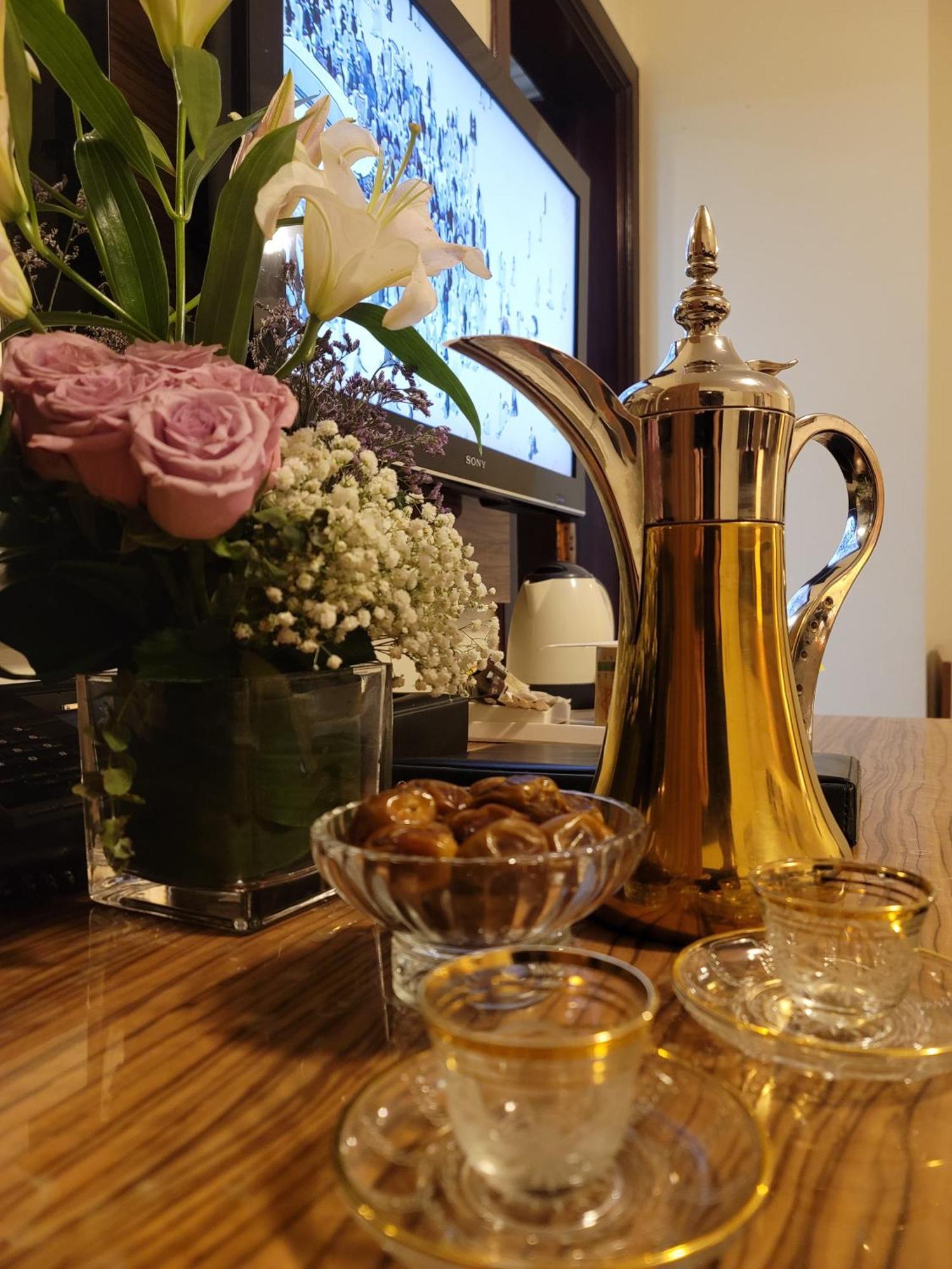Golden Tulip Al Shakreen Medina Eksteriør billede